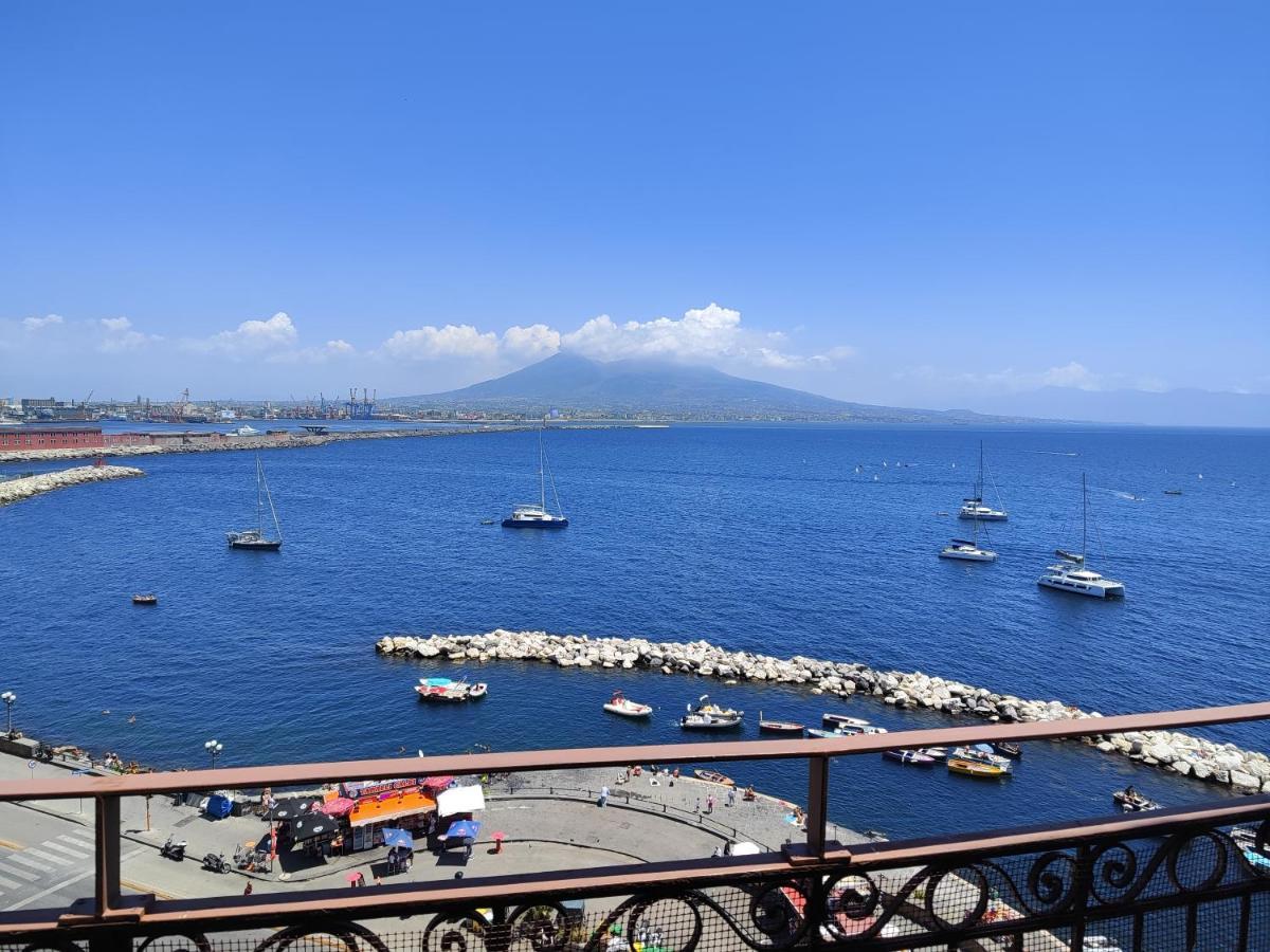 Santa Lucia Luxury Apartment Napoli Eksteriør bilde